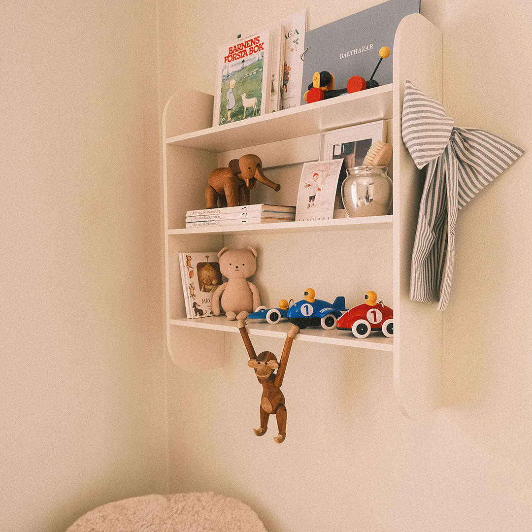 Strapats Wall shelf