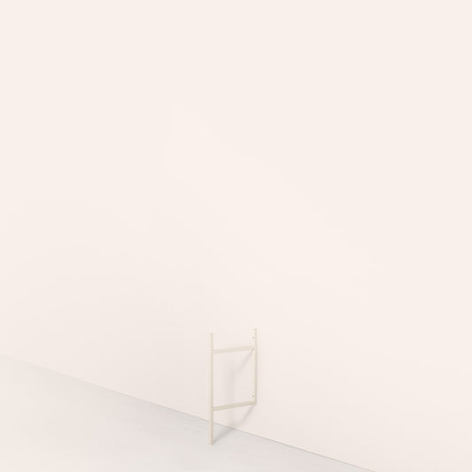 hyllgavel i färgen off-white 67 cm